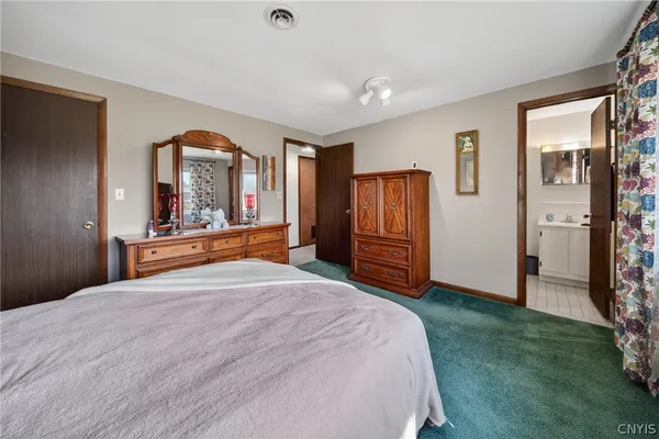 $209,000 | 740 Village Boulevard South, Van Buren, NY 13027