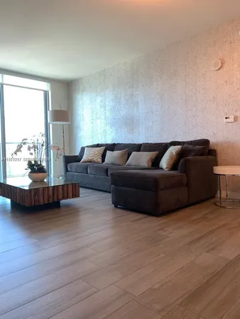 $3,600 | 1100 South Miami Avenue, Unit 3308, Miami, FL 33130