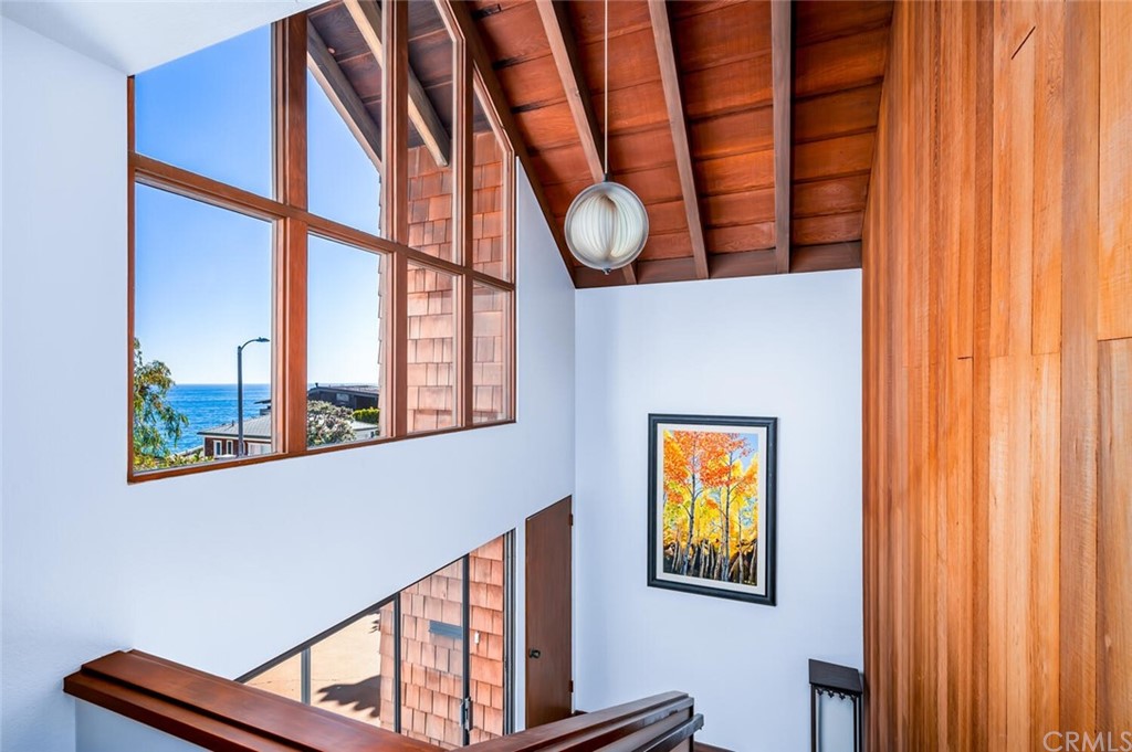 1944 Ocean Way Laguna Beach, CA 92651 - Photo 3 of 25 a view of an entryway