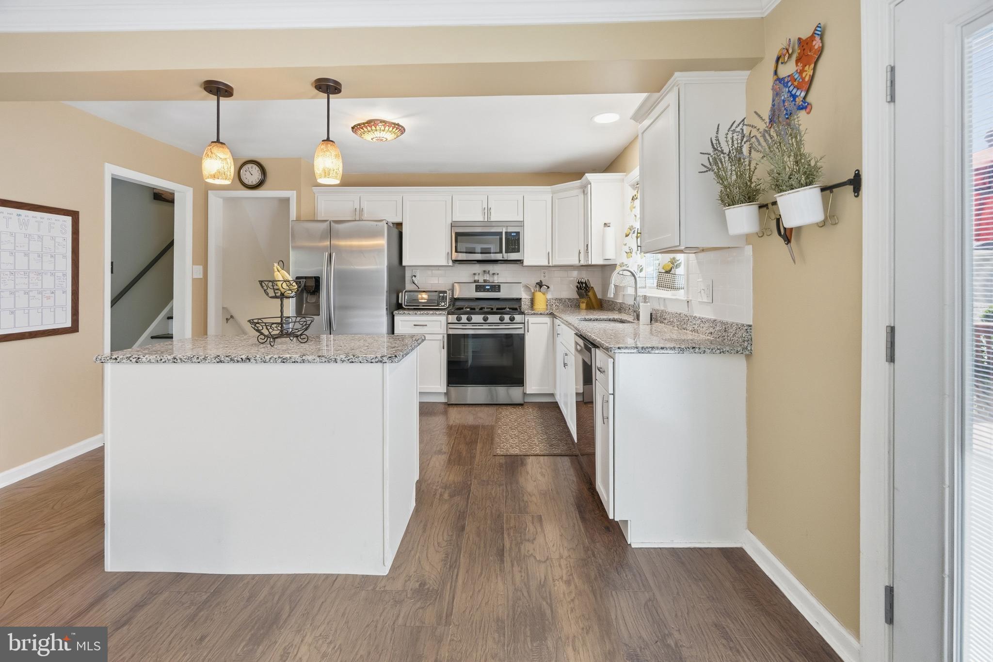 117 Ridge Road Cherry Hill, NJ 08002 - Photo 14 of 41 Pendant lights