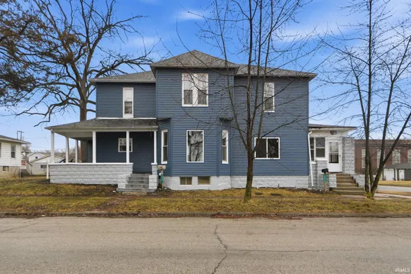 $179,900 | 200 East King Street, Garrett, IN 46738