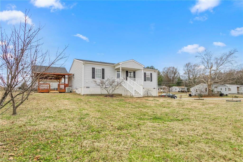 445 Key Street Burlington, NC 27217 - Photo 2 of 26