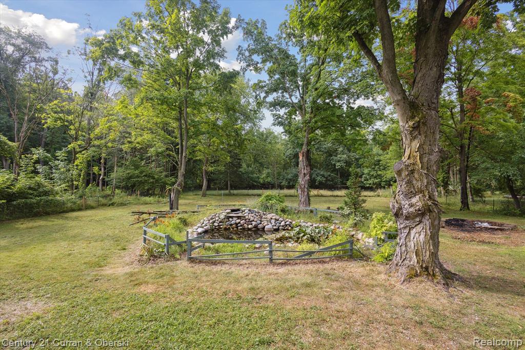 7840 Forest Beach Road Watervliet, MI 49098 - Photo 29 of 44 Gallery Image 29
