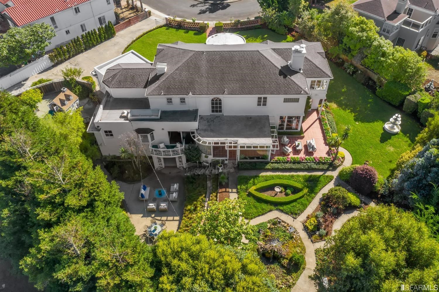 100 Stonecrest Drive San Francisco, CA 94132 - Photo 3 of 98 an aerial view of a house with swimming pool outdoor seating and yard