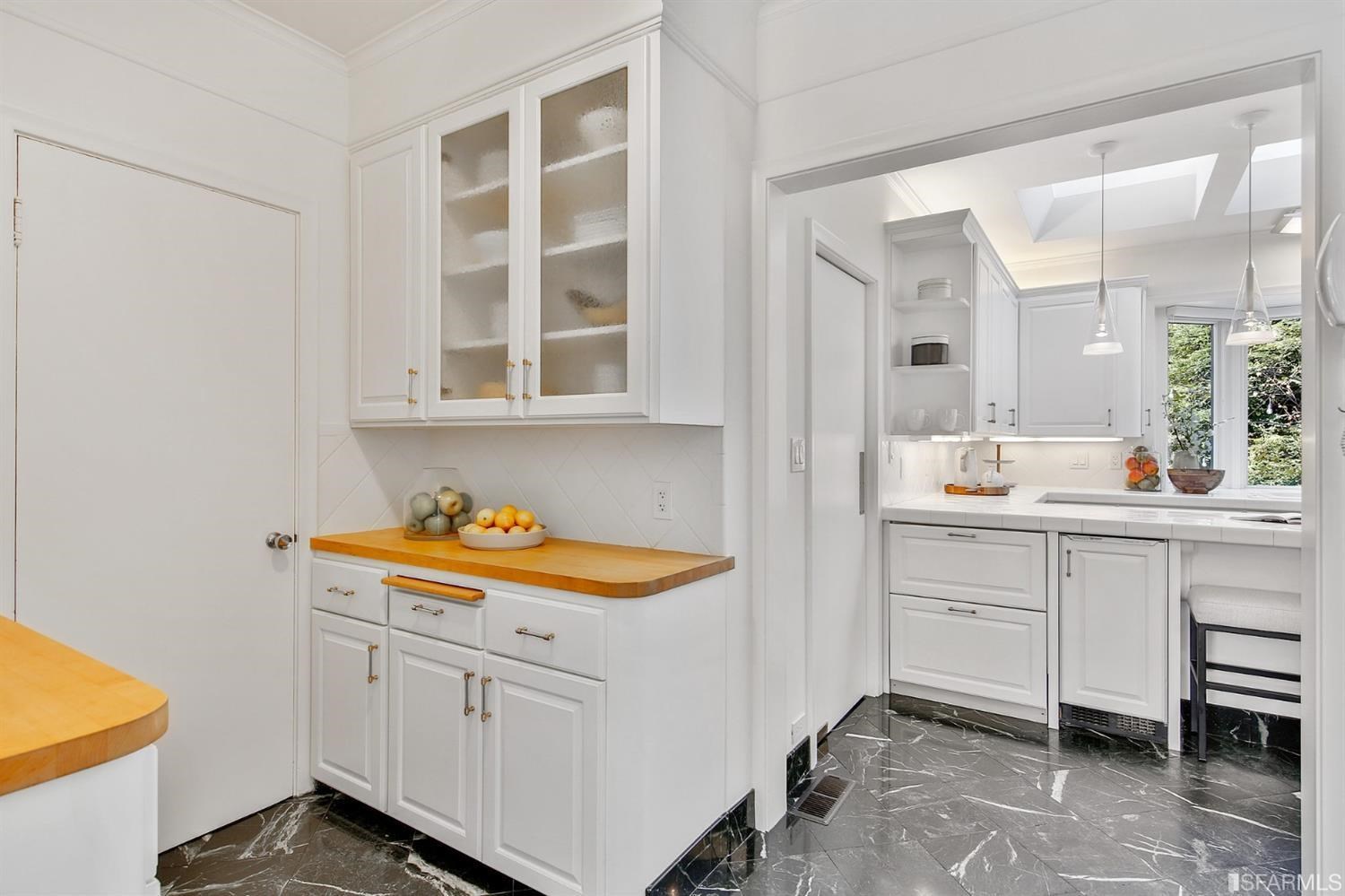 100 Stonecrest Drive San Francisco, CA 94132 - Photo 41 of 98 a spacious bathroom with a sink and a mirror