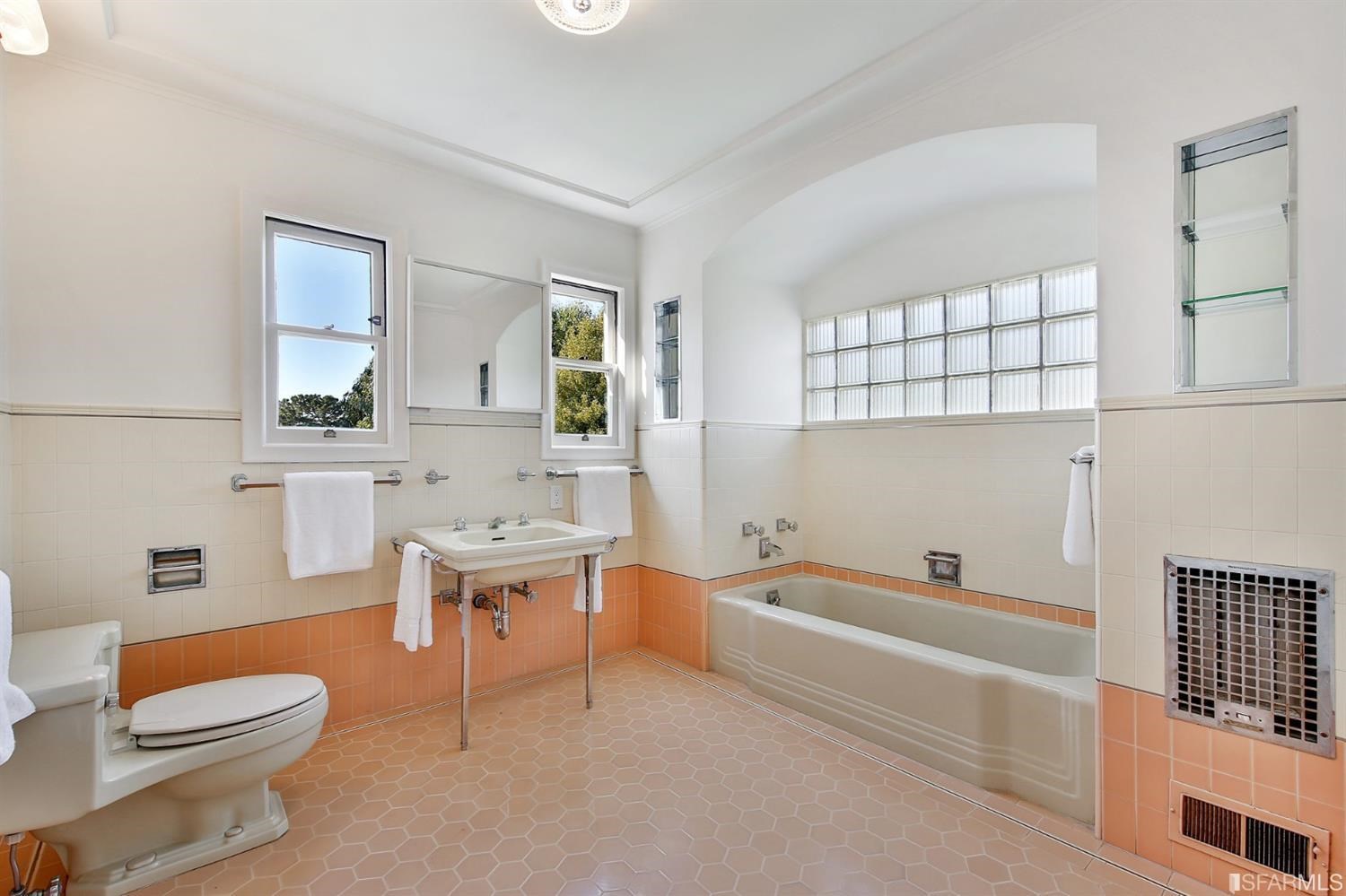 100 Stonecrest Drive San Francisco, CA 94132 - Photo 58 of 98