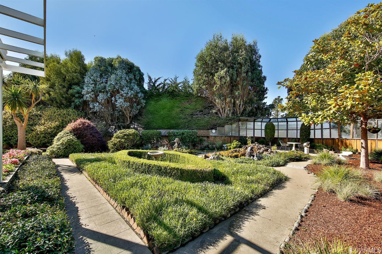100 Stonecrest Drive San Francisco, CA 94132 - Photo 93 of 98 a view of backyard with swimming pool and seating space