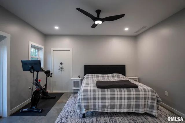 $599,000 | 1865 Gravel Springs Circle, Jacksonville, IL 62650