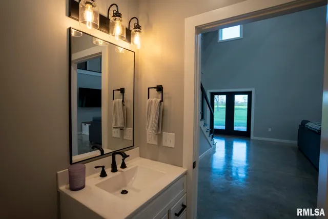 $599,000 | 1865 Gravel Springs Circle, Jacksonville, IL 62650