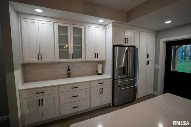 $599,000 | 1865 Gravel Springs Circle, Jacksonville, IL 62650