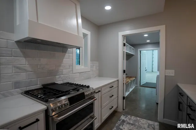 $599,000 | 1865 Gravel Springs Circle, Jacksonville, IL 62650