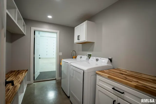 $599,000 | 1865 Gravel Springs Circle, Jacksonville, IL 62650