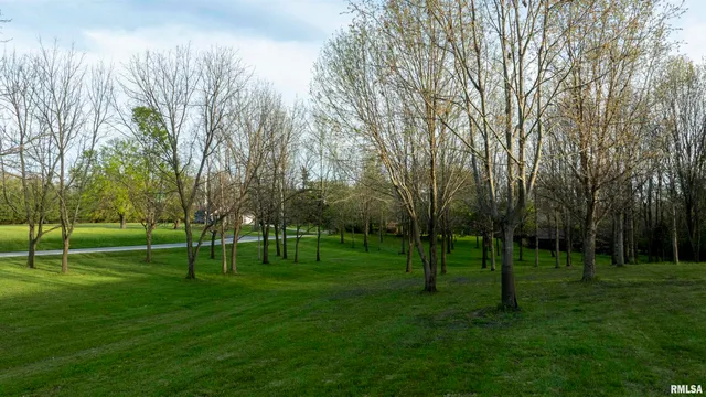 $599,000 | 1865 Gravel Springs Circle, Jacksonville, IL 62650