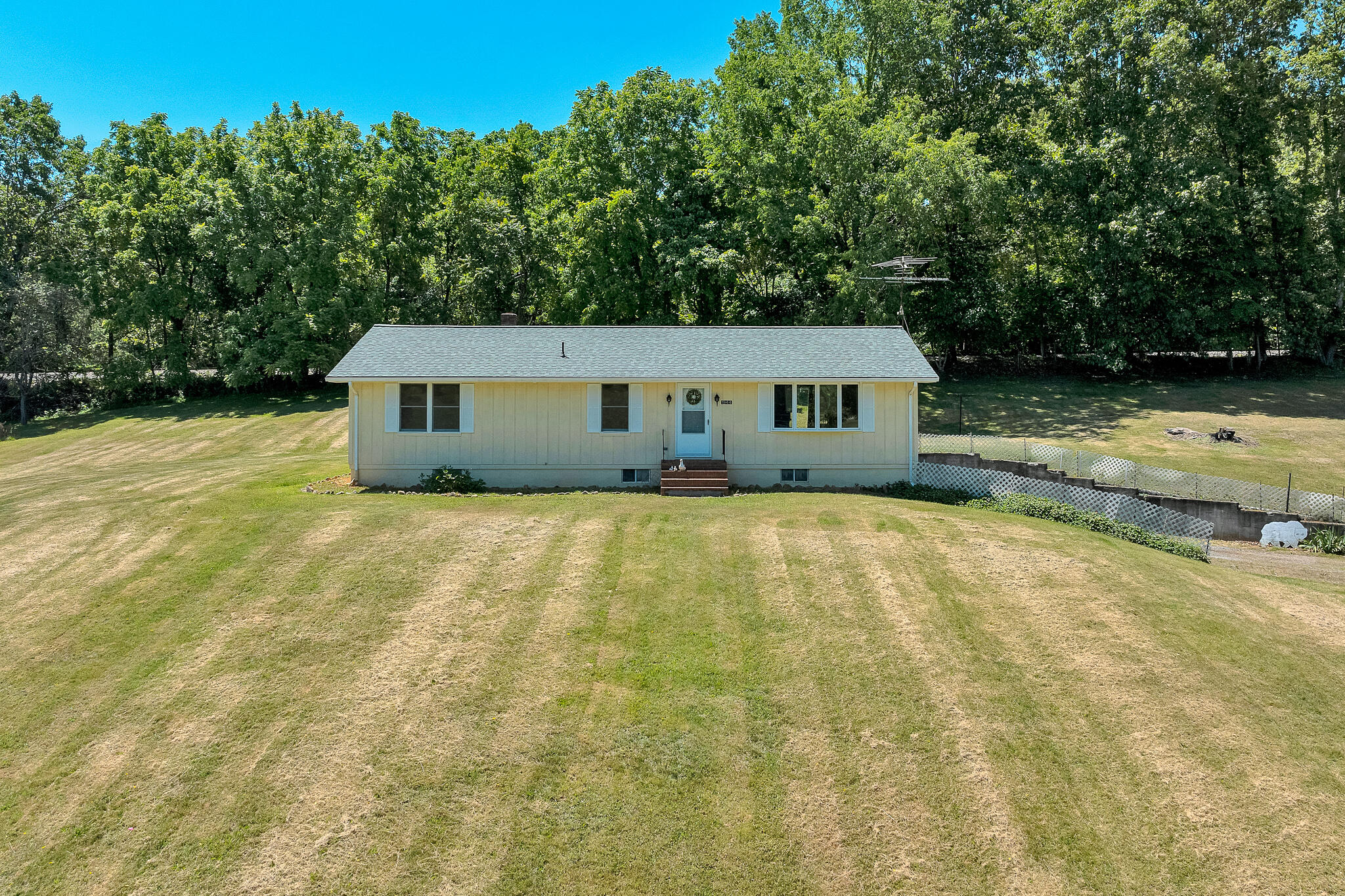 1944 Nace Road Fincastle, VA 24090 - Photo 2 of 37 1944 Nace Front 1