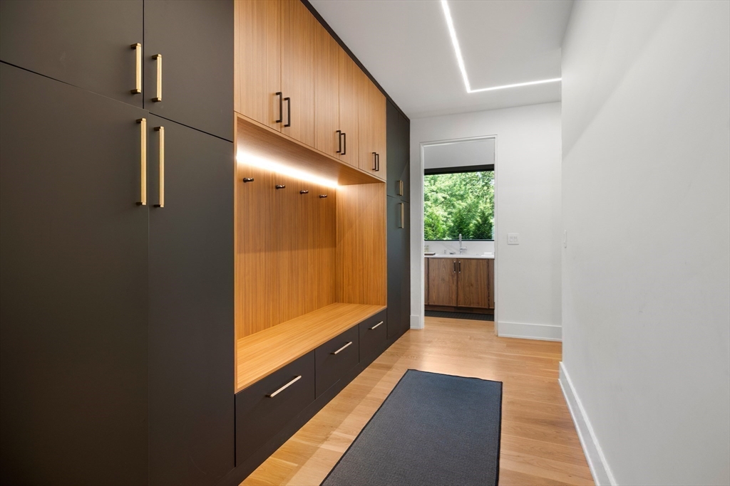 15 Buff Circle Newton, MA 02459 - Photo 34 of 42