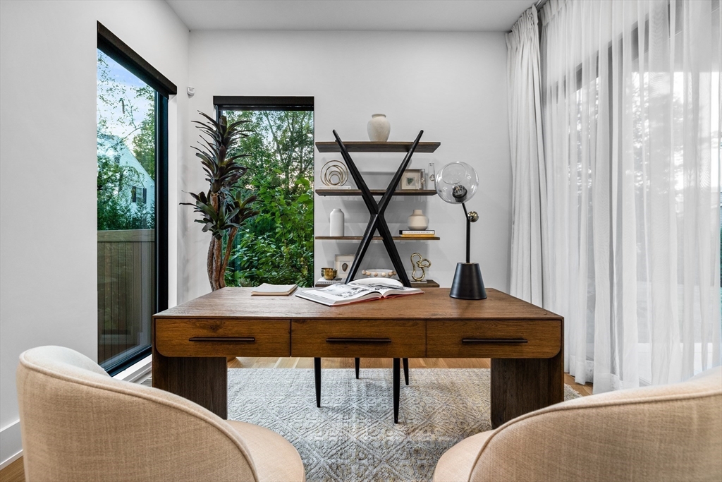 15 Buff Circle Newton, MA 02459 - Photo 9 of 42