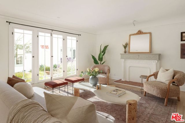 $844,000 | 623 North Sycamore Avenue, Los Angeles, CA 90036