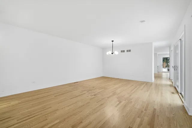 $799,900 | 2372 Salceda Drive, Northbrook, IL 60062