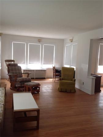 142 Melha Avenue Springfield, MA 01104 - Photo 5 of 18 Gallery Image 5