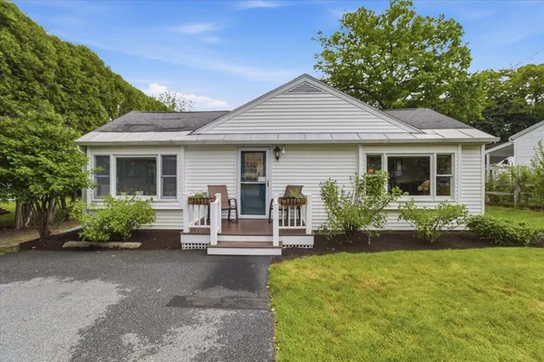 $325,000 | 21 Pageant Street, Bennington, VT 05201