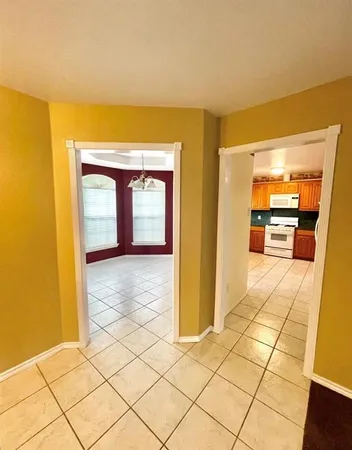 $2,100 | 621 Tulane Drive, Waxahachie, TX 75165