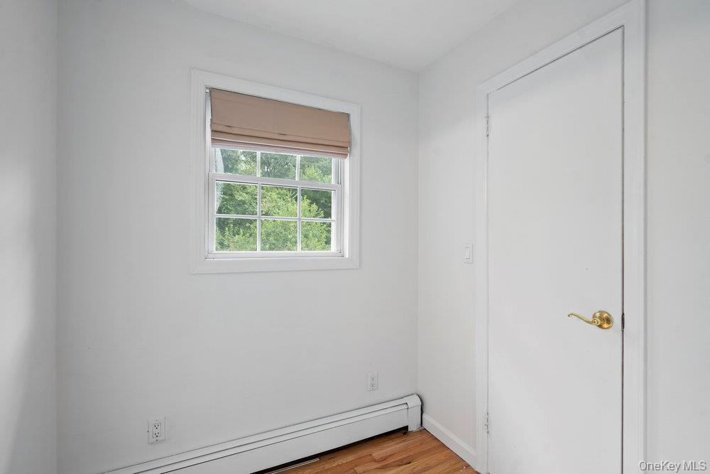 83 Shore Road Mount Sinai, NY 11766 - Photo 18 of 39 Gallery Image 18
