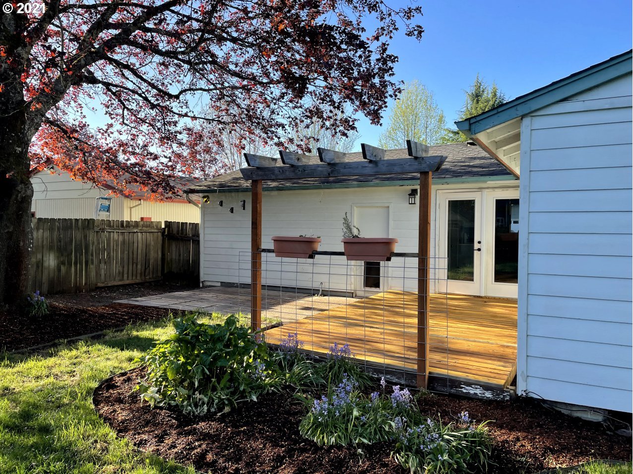 675 T Street Springfield, OR 97477 - Photo 8 of 8