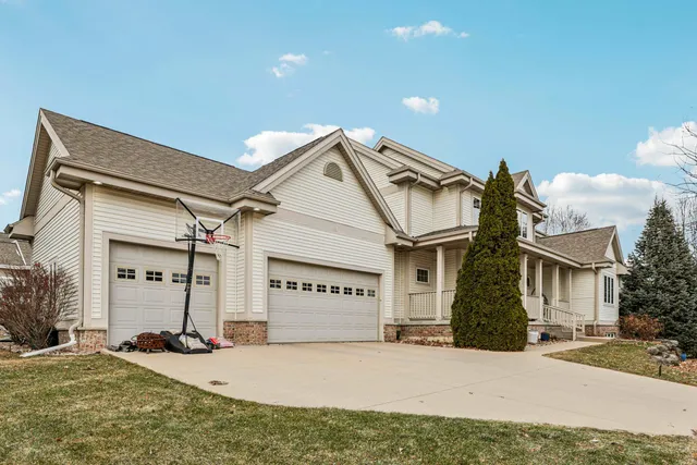 $749,900 | 1205 Bongard Drive, Waunakee, WI 53597