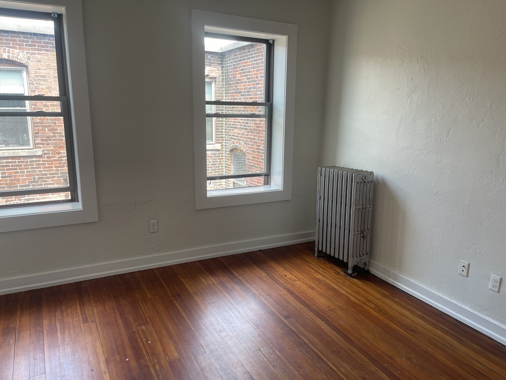 620 Columbia Road, Unit 5 Boston, MA 02125 - Photo 10 of 11