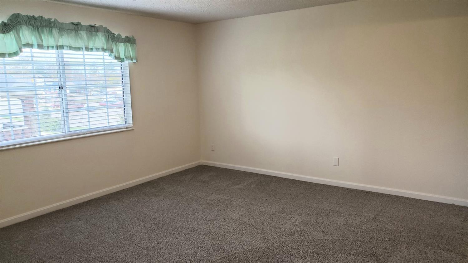 3547 Jessup Road, Unit 2C Cincinnati, OH 45239 - Photo 11 of 19