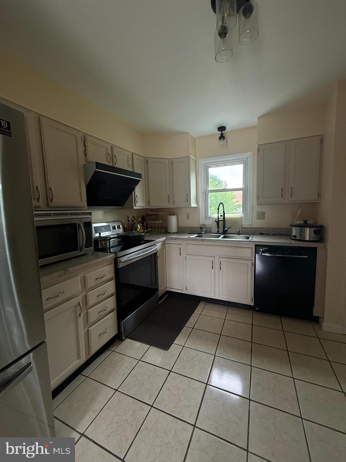 56 Wingert Road Wyomissing, PA 19610 - Photo 7 of 18