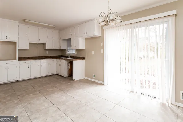 $1,340 | 892 Oak Drive, Riverdale, GA 30274