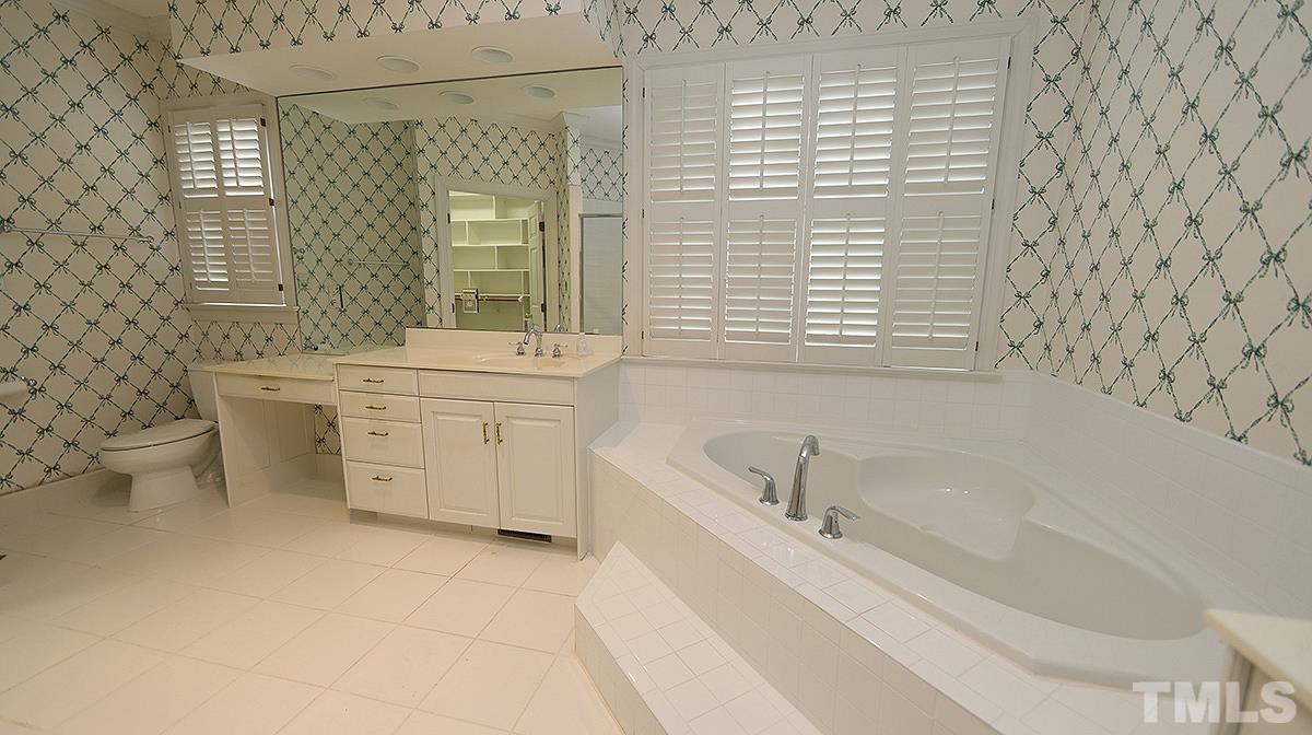 3716 Bellevue Road Raleigh, NC 27609 - Photo 9 of 19