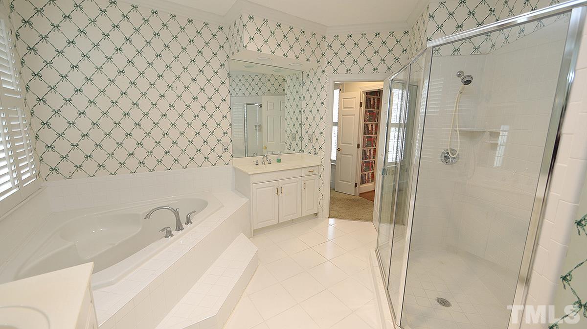 3716 Bellevue Road Raleigh, NC 27609 - Photo 10 of 19