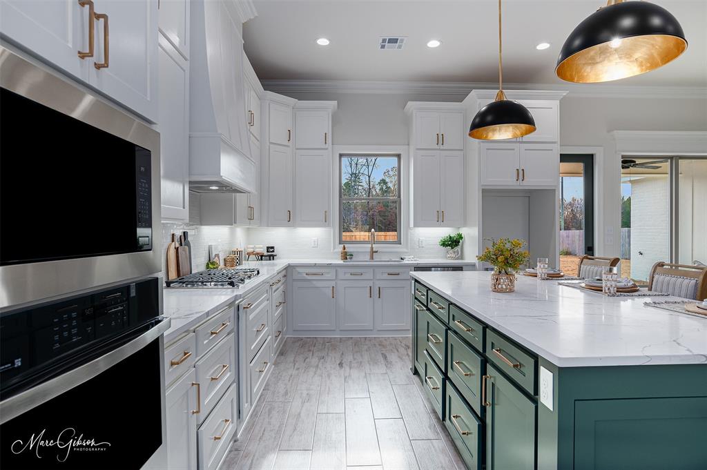 175 Sitka Loop Haughton, LA 71037 - Photo 12 of 28 a kitchen with lots of counter top space