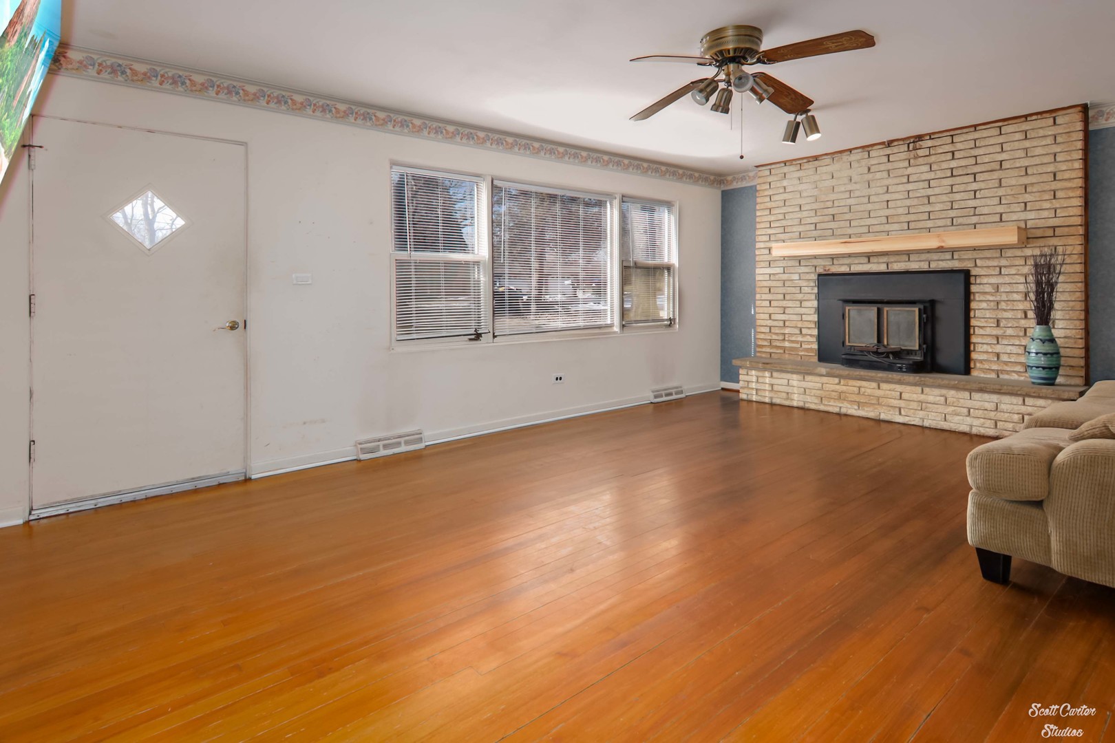 7704 Carleton Drive Spring Grove, IL 60081 - Photo 3 of 15