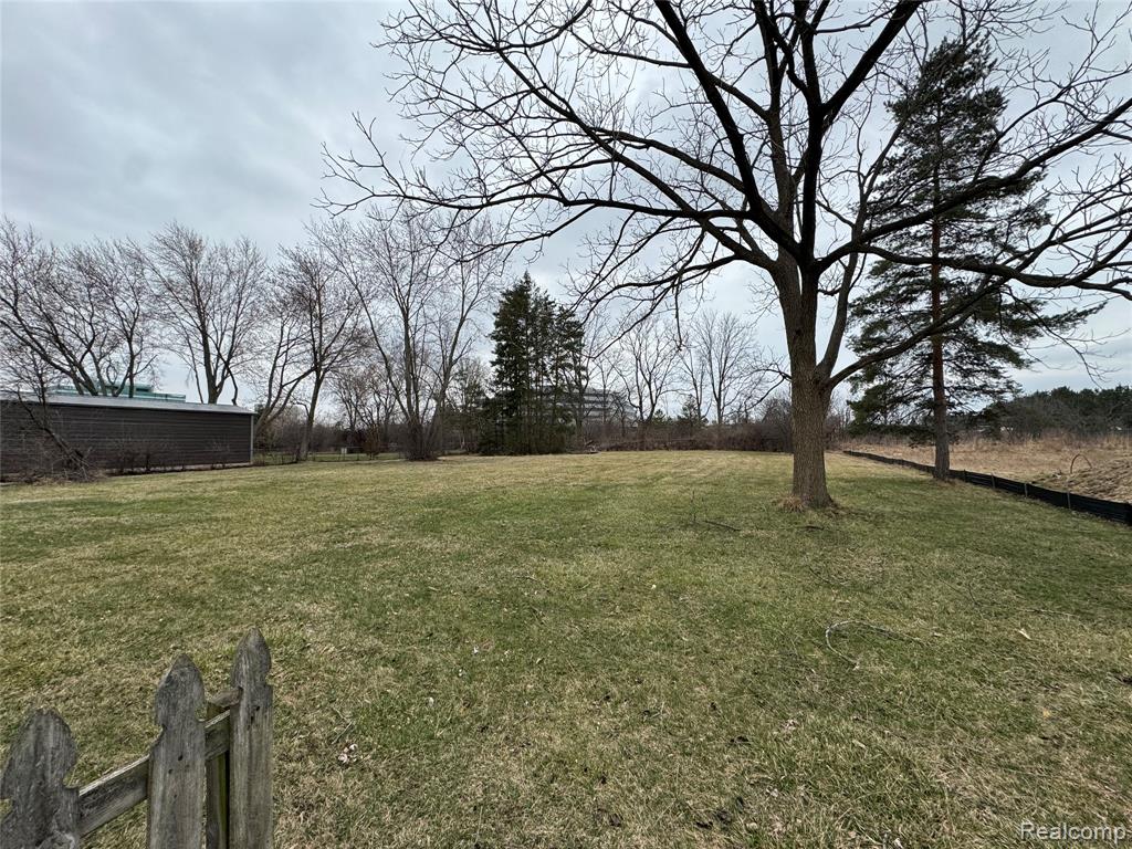 3165 Alpine Road Troy, MI 48084 - Photo 14 of 14