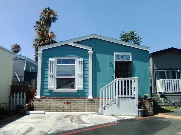 $189,000 | 12301 San Fernando, Unit 513, Sylmar, CA 91342