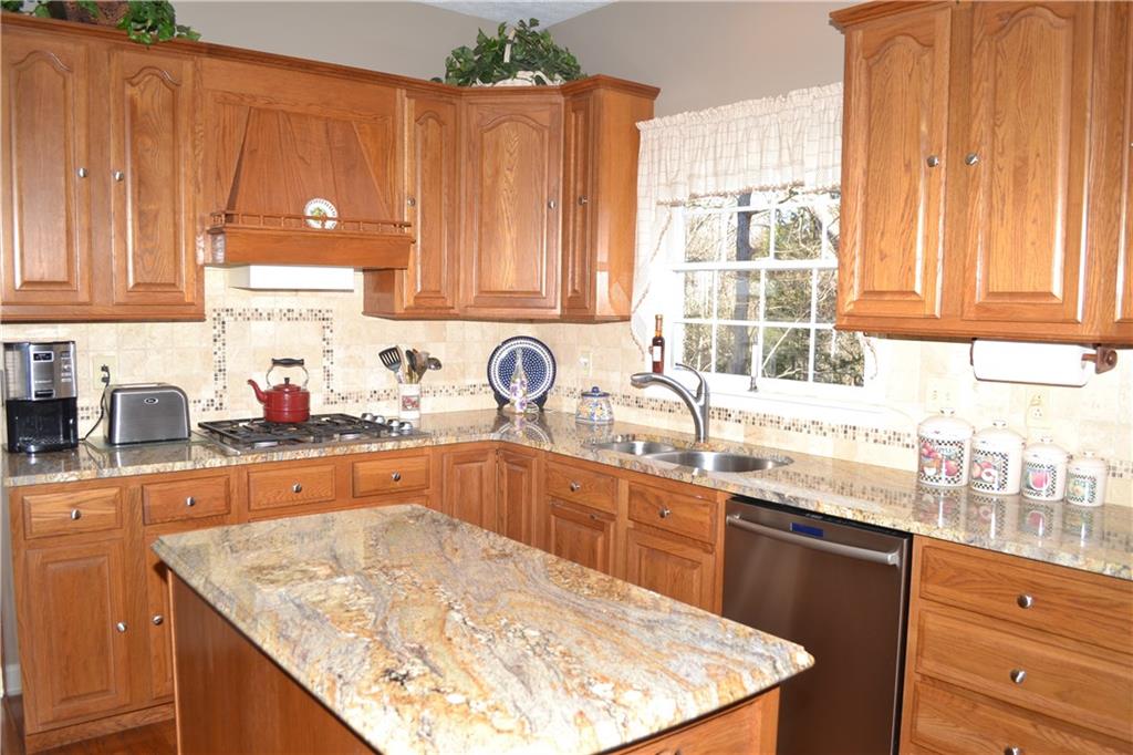 300 Blue Run Road Cheswick, PA 15024 - Photo 8 of 25 Gallery Image 8