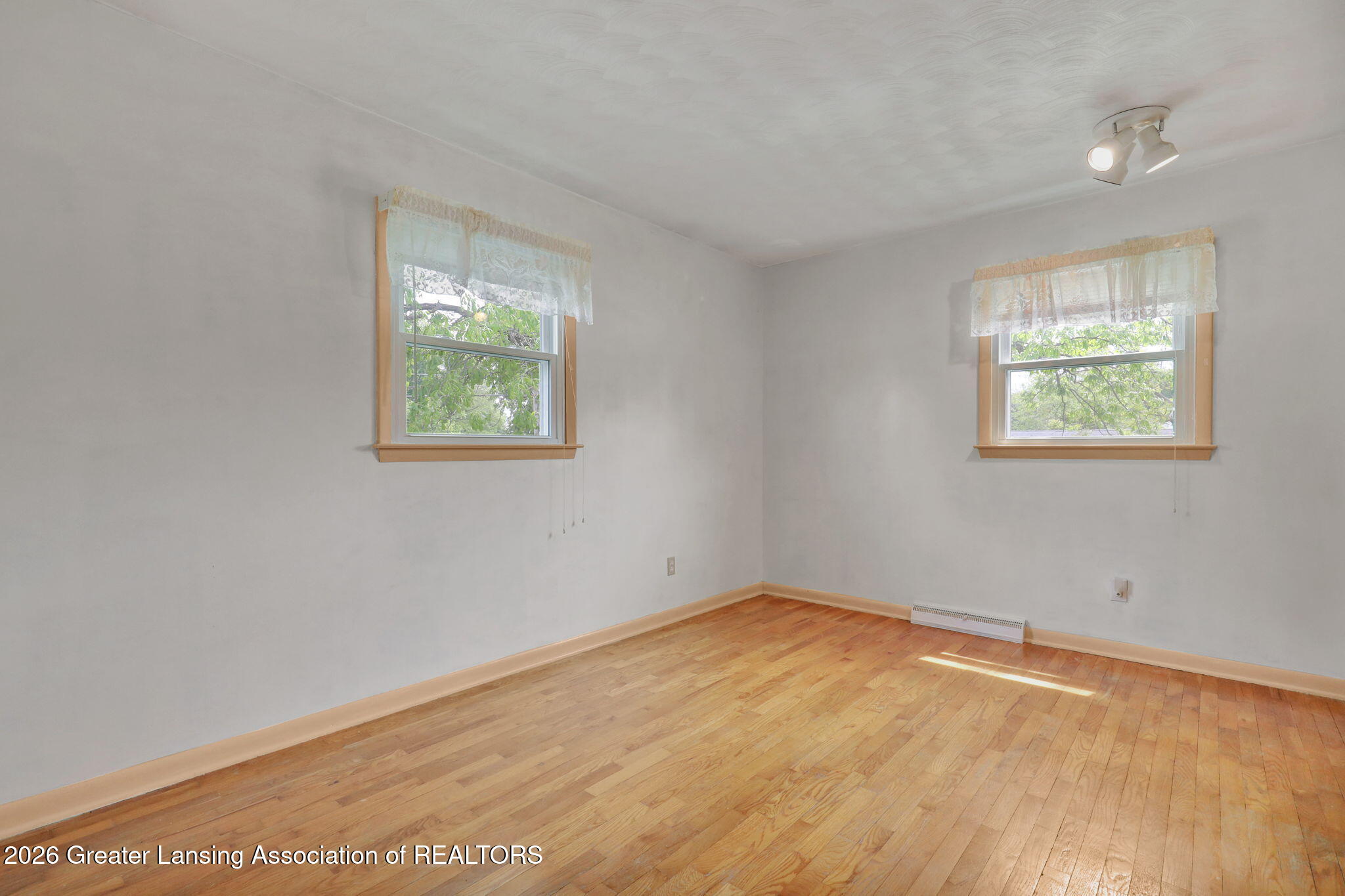 2525 Bedford Road Lansing, MI 48911 - Photo 14 of 31