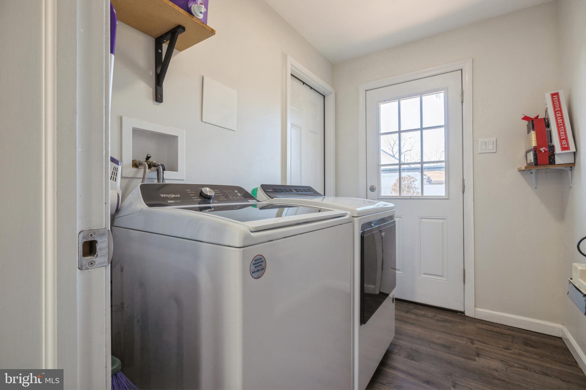 925 Rigg Road Burlington, NJ 08016 - Photo 13 of 18 Laundry Room
