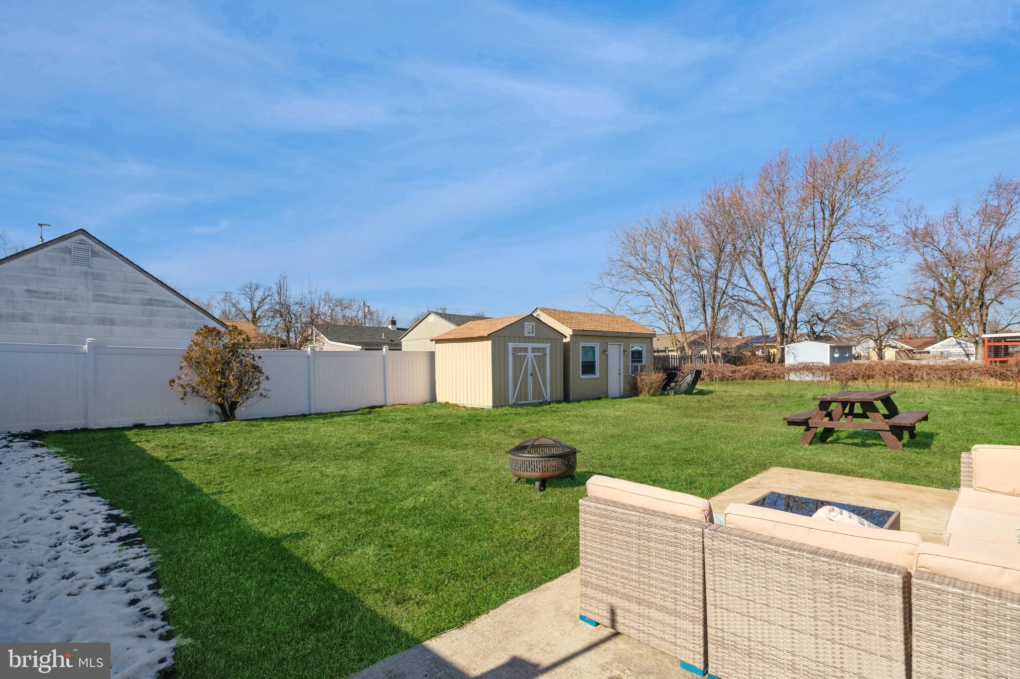 925 Rigg Road Burlington, NJ 08016 - Photo 15 of 18 Back Yard