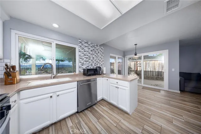 $645,000 | 39749 Almansa Court, Murrieta, CA 92562