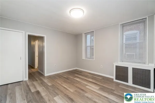 $2,250 | 421 Center Street, Jim Thorpe, PA 18229