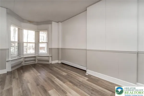 $2,250 | 421 Center Street, Jim Thorpe, PA 18229