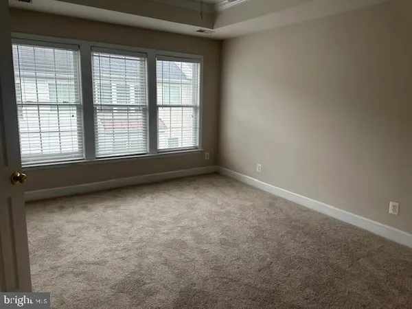 $3,600 | 2463 Huntington Park Drive, Alexandria, VA 22303