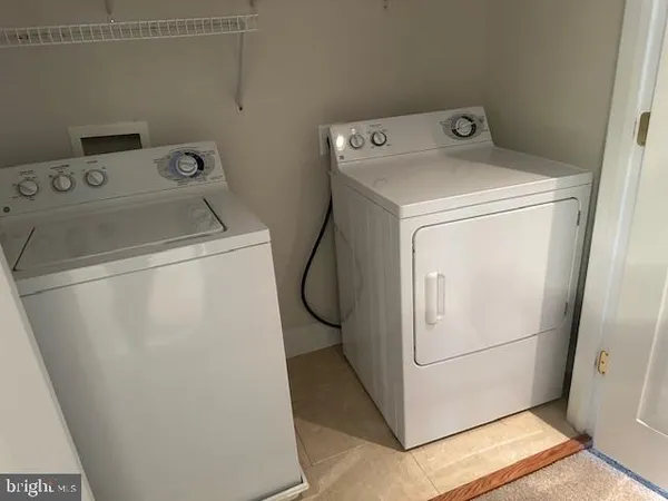 $3,600 | 2463 Huntington Park Drive, Alexandria, VA 22303