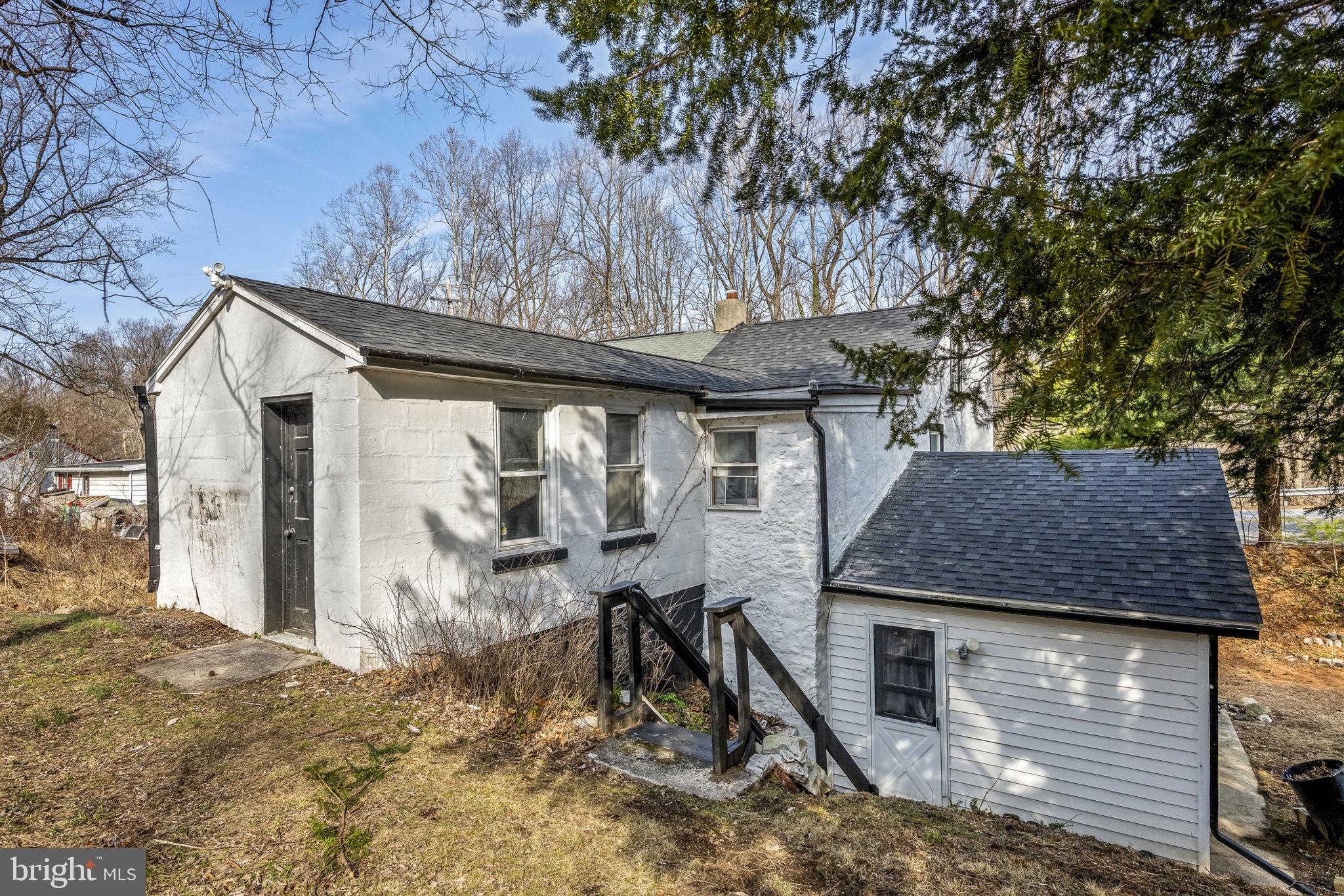 1003 South Manor Road Coatesville, PA 19320 - Photo 5 of 21 Gallery Image 5