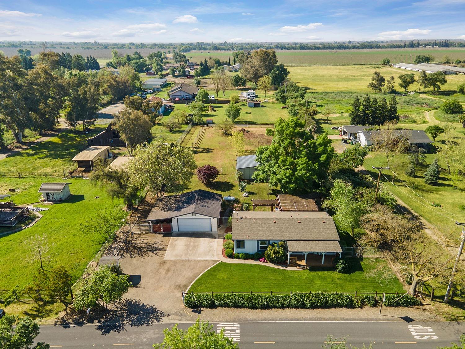 13262 East Tokay Colony Road Lodi, CA 95240 - Photo 1 of 1 Gallery Image 1