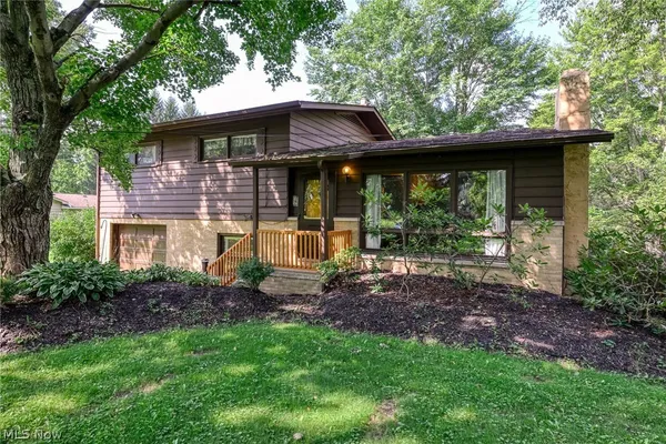 $285,000 | 1739 Congress Lake Road, Mogadore, OH 44260